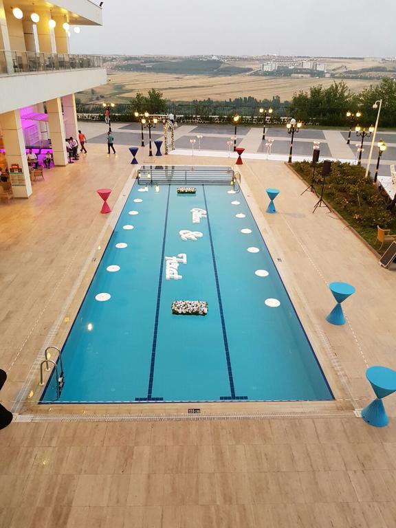 Wyndham Garden Diyarbakir Hotell Exteriör bild